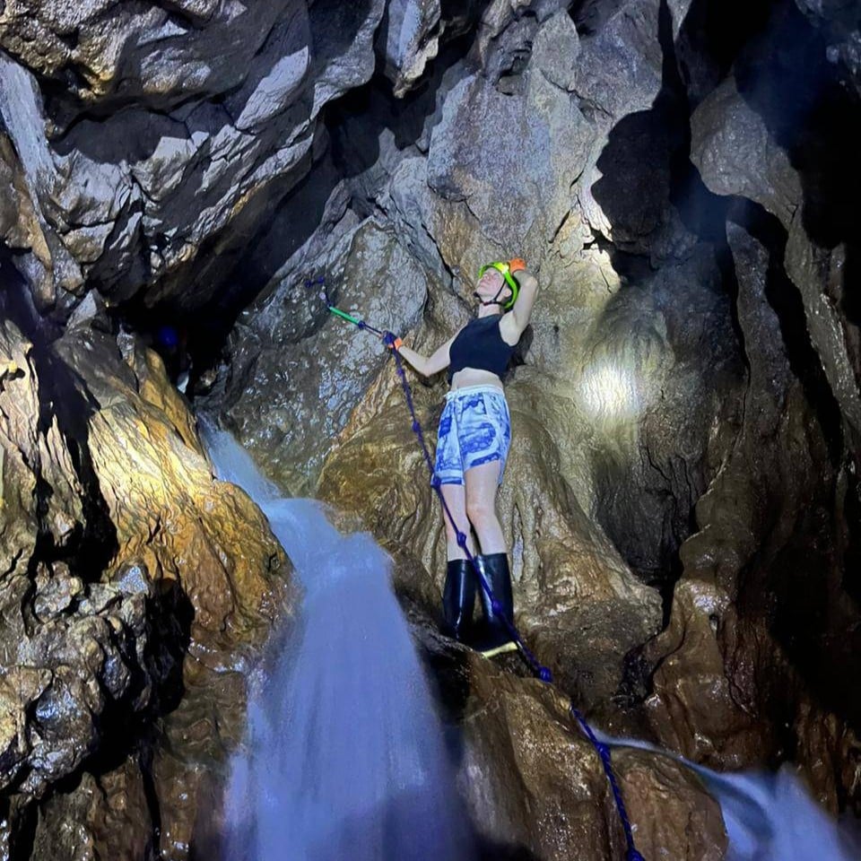 Cascada_escondida_01
